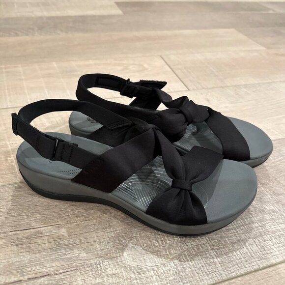 CLOUDSTEPPERS BY CLARKS CUSHION WOMENS BLACK COMFORT SANDALS 9M - Picture 1 of 10